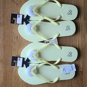 BUNDLE SO BRAND WOMENS PLUS LEMON YELLOW FLIP-FLOPS BUNDLE OF 2 PAIRS SIZE 10